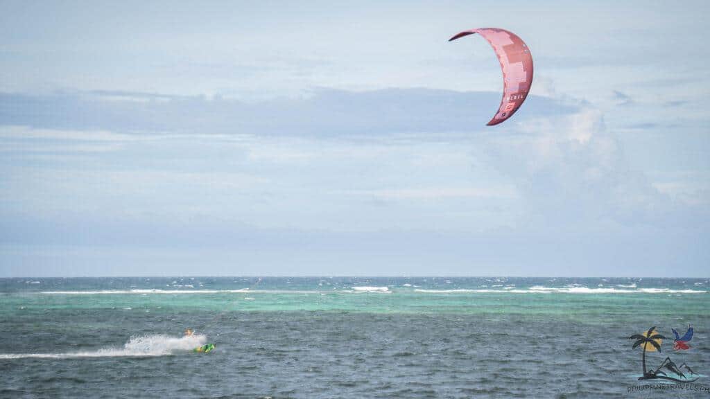 Kitesurfing in Bulabog beach