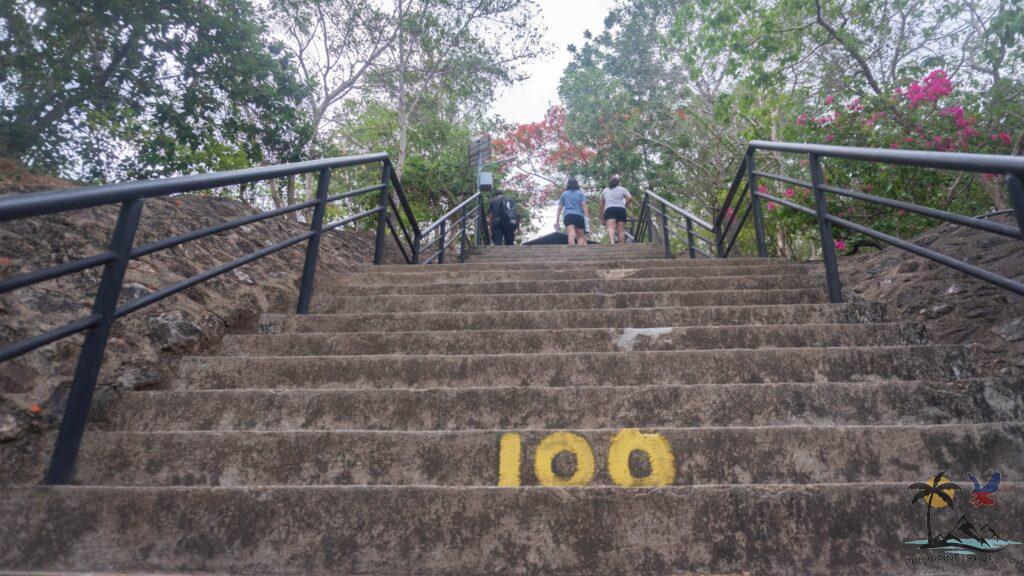 The stairs going up to Mt Tapyas peak