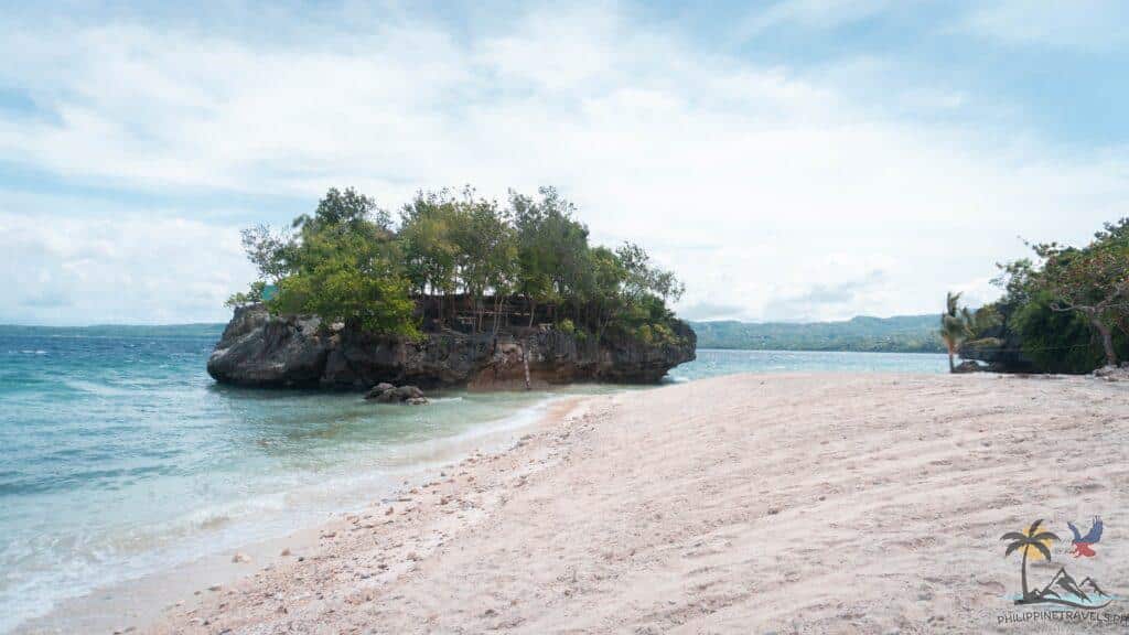Small islet in Salagdoong beach